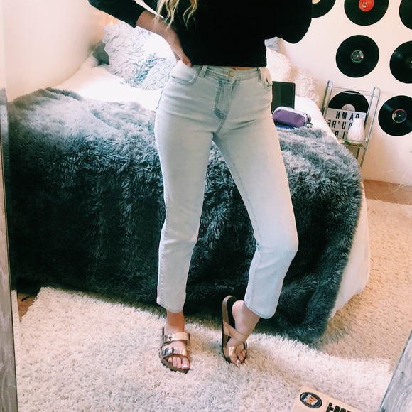 Gloria Vanderbilt Denim - 2 FOR 30 🌟 LIGHT WASH MOM JEANS SIZE 4